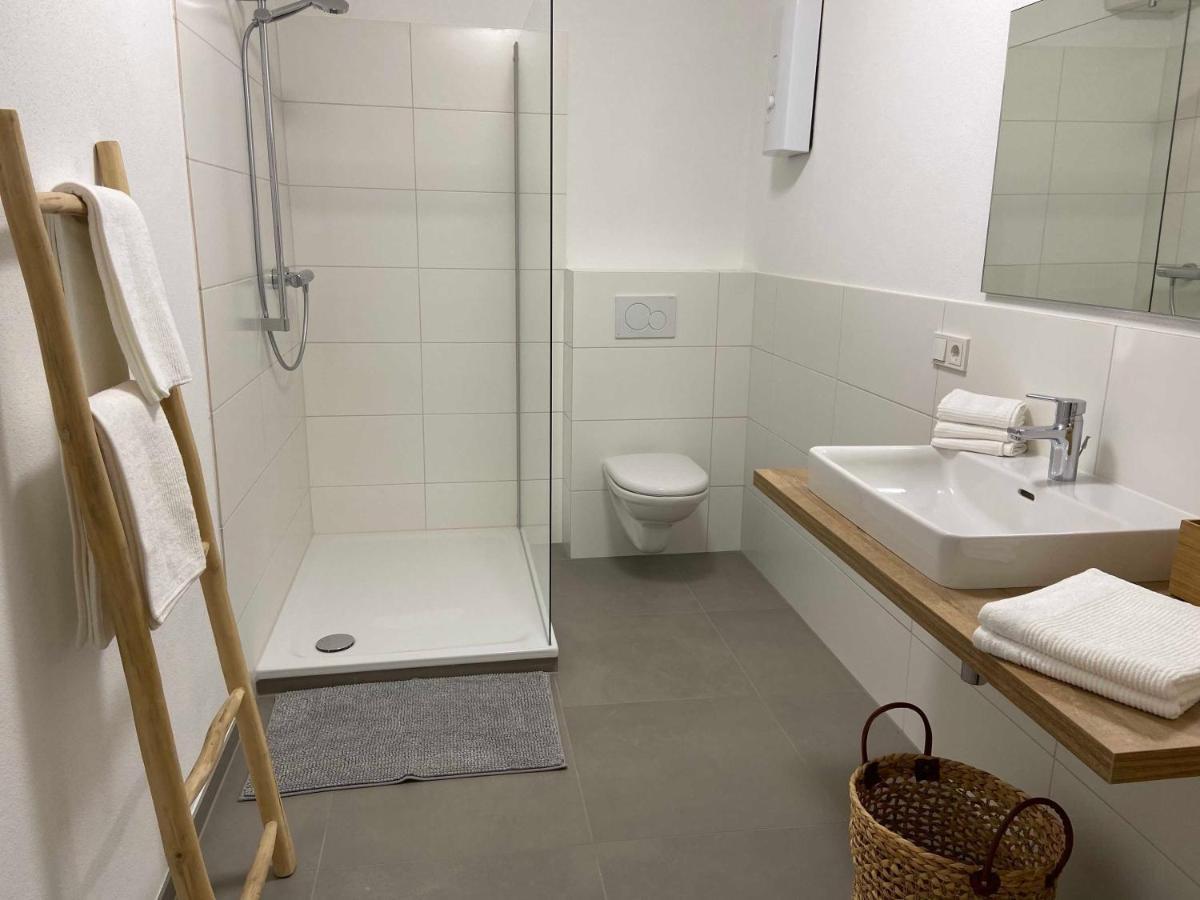 Апартаменты Neu!!! Moselbleibe Winzerhaus Kues Бернкастель-Кюс Экстерьер фото